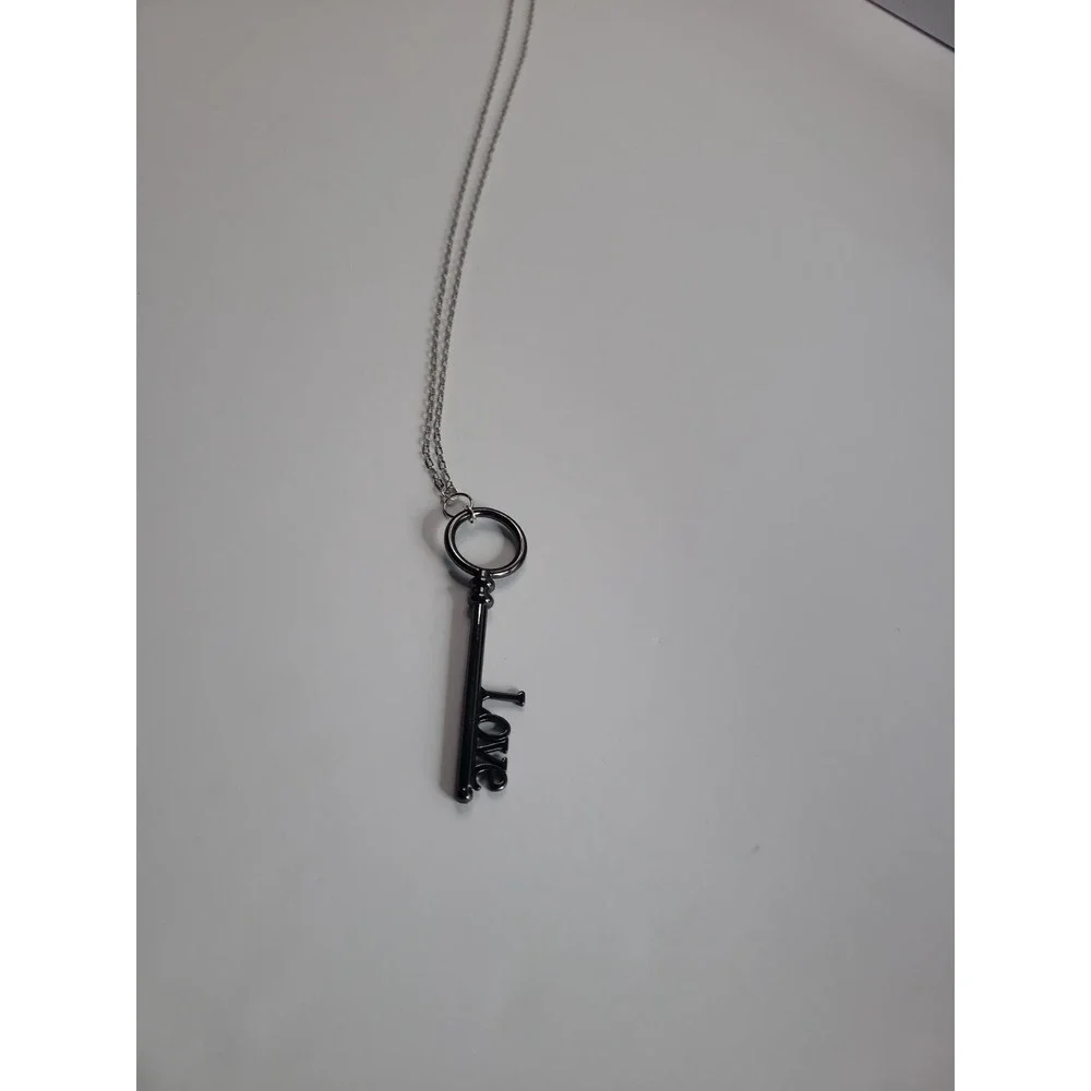 Silver Tone LOVE Skeleton Key Pendant Necklace Romantic Vintage Style Jewelry